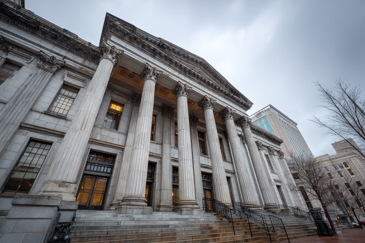 Atlanta courthouse in Fulton County where foreclosure sales take place
